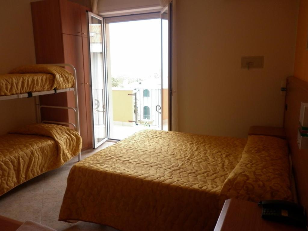 Hotel Cristall San Benedetto del Tronto Dış mekan fotoğraf
