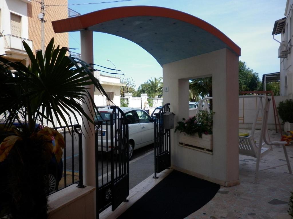 Hotel Cristall San Benedetto del Tronto Dış mekan fotoğraf
