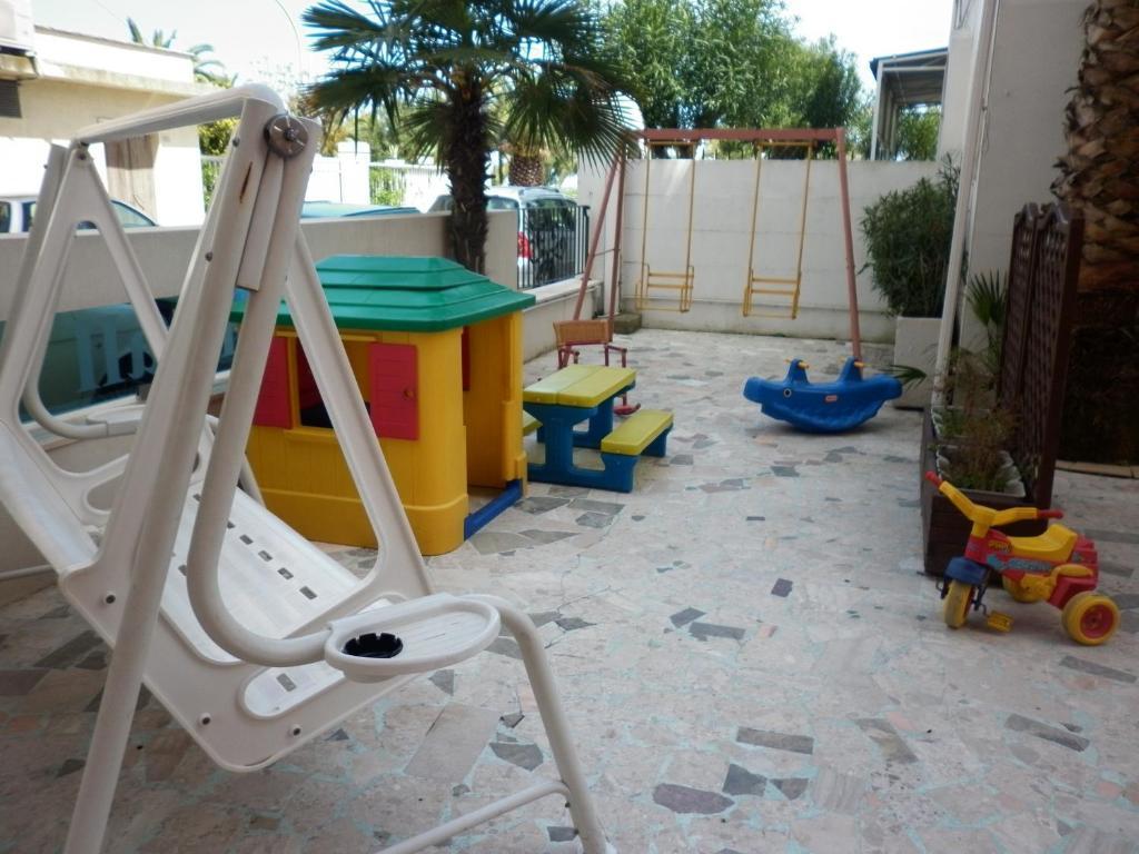Hotel Cristall San Benedetto del Tronto Dış mekan fotoğraf